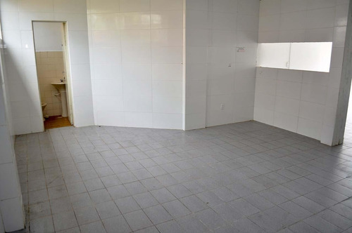 Loja Em Ótima Localização Em Capoeiras - 70617