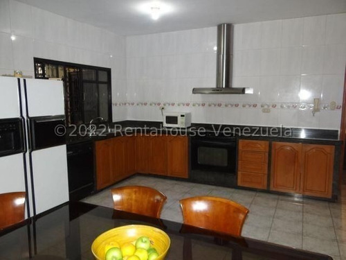 Imagen 2 de 22 de Casa En Venta Mls #22-24391 - Laura Colarusso