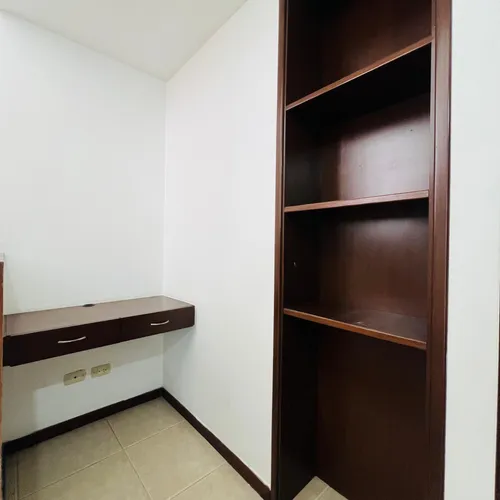Apartamento En Venta En Valle Del Lili. Cod V8014693