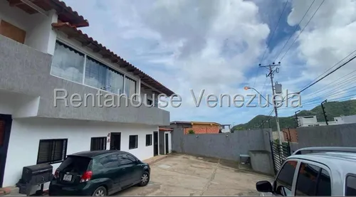Townhouse En La Asunción