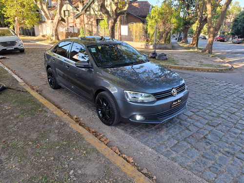 Volkswagen Vento 2.0 Sportline Tsi 200cv