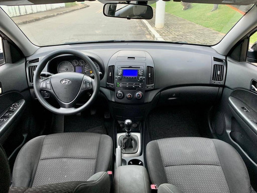 Imagem 12 de 15 de Hyundai I30 2.0 Mpi 16v Gasolina 4p Manual