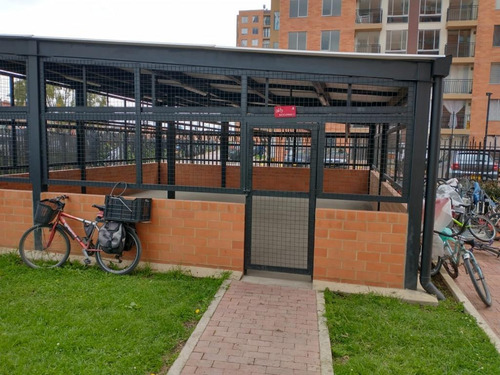 Imagen 16 de 17 de Apartamento En Arriendo En Madrid La Prosperidad