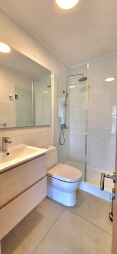 Vende, Moderno Dpto. En Edificio Boulevard (72748)
