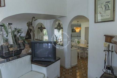 Imagen 14 de 22 de Casa En Venta De 4 Dormitorios En Playa Mansa (ref: Est-534)