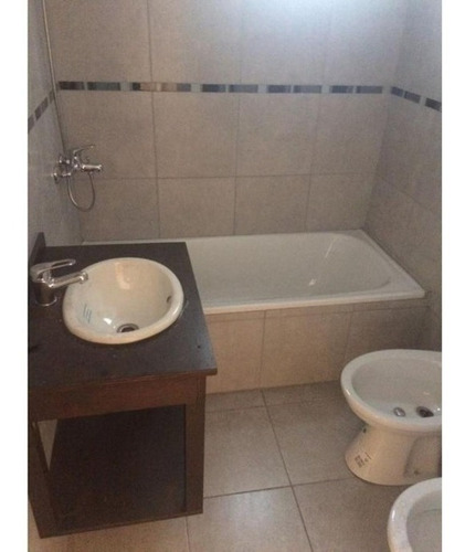 Imagen 4 de 6 de Departamento De 2 Ambientes En Venta - Moron Sur