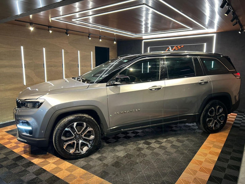 Jeep Commander Limited T270 Turbo Flex