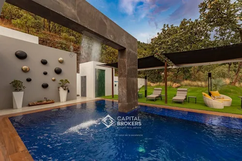 Casa De Una Planta Amueblada Con Alberca En El Palomar Lujo Sur