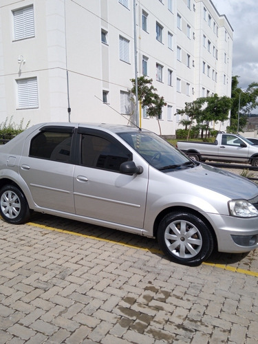 Renault Logan 2012 1.6 16v Expression Hi-flex Aut. 4p