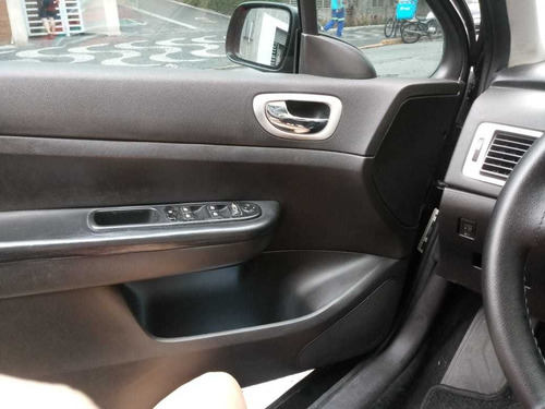 Peugeot 307 1.6 Presence Flex 5p 2008