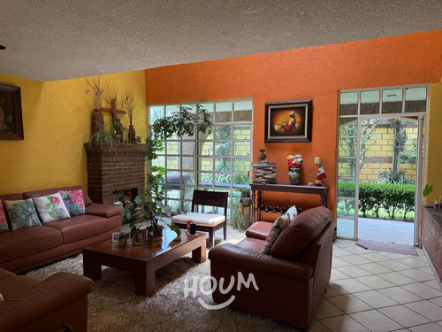 Casa En San Bartolo Ameyalco, Álvaro Obregón Con 3 Recámaras, 326 M², Id: 151807