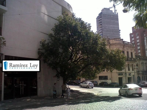 Imagen 3 de 16 de Local U Oficinas Dos Plantas Pleno Centro Con Cochera