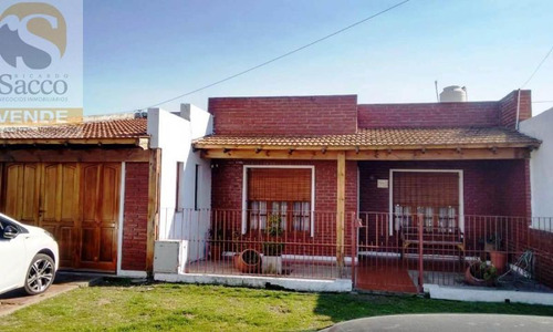 Casa Tres Dormitorios En Venta En #trenquelauquen