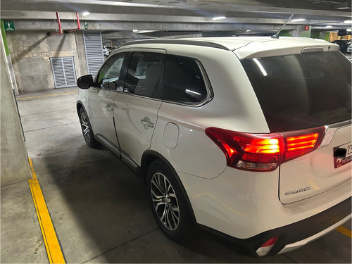 Mitsubishi Outlander 2.4 Limited Cvt