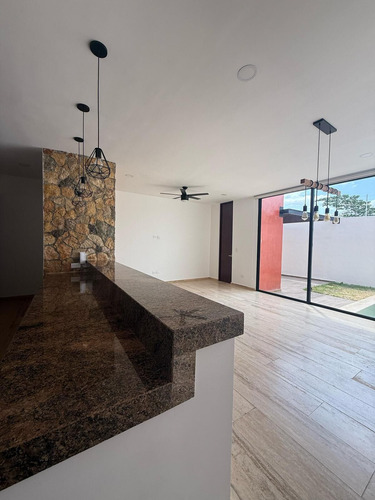 Casa En Renta, En Ascalaii, Con 2 Recamaras, Equipado
