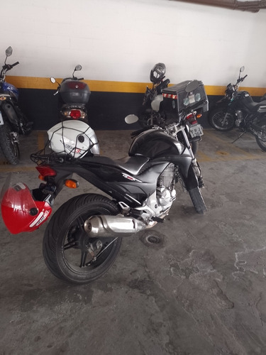 Imagem 5 de 8 de Honda Cb300