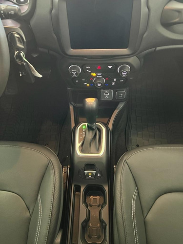 Imagen 8 de 16 de Jeep Renegade Sport At