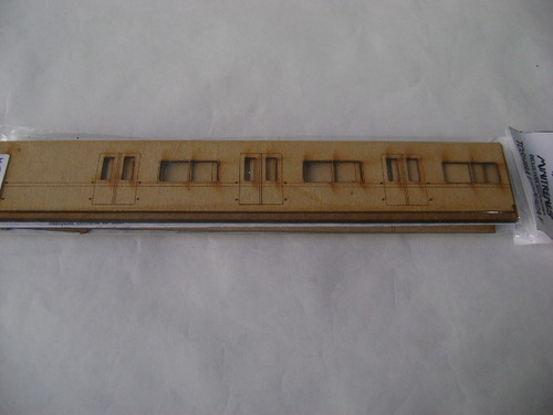 Imagen 2 de 6 de Nico Coche Toshiba C/furgon Fcgu Kit Fibrofacil H0 (mnt 90)