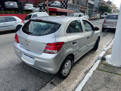 Imagem 3 de 12 de Chevrolet Onix Joy 1.0 Flex Completo 2018