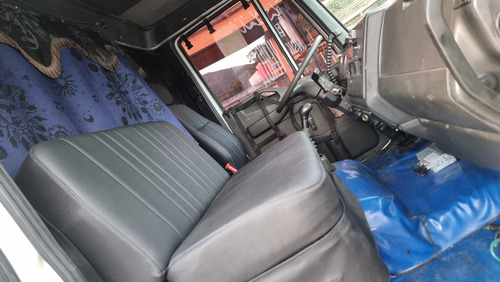 Iveco Ectector Modelo 230 E 24 Ano 2008 Bau De 9.50 Chapiad