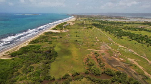 Imagen 2 de 19 de Vende Terreno En Chichiriviche Norte