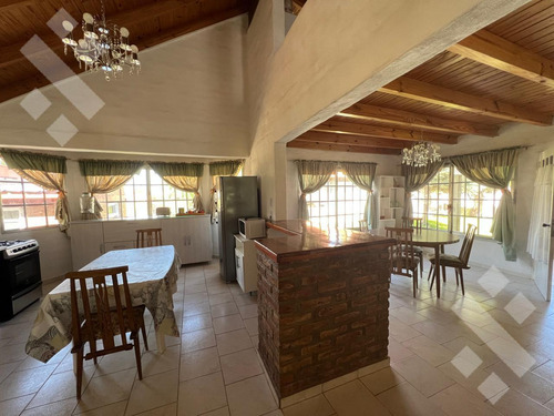 Venta Casa - Villa Mari Menuco, Neuquén Cap.