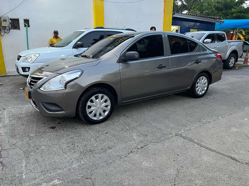 Nissan Versa 1.6 Drive