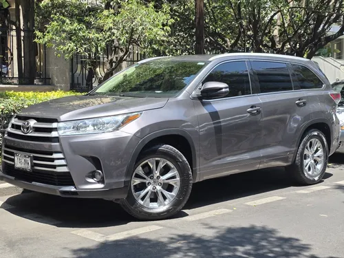 Toyota Highlander 3.5 Xle Mt