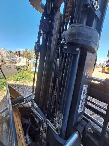 Autoelevador Cat Gp35 3500kg Cabinado P/doble Pallet Año2015