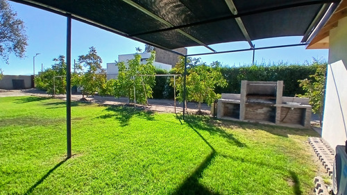 ¡exclusiva Casa En Venta En Calera De Tango, El Parrón.