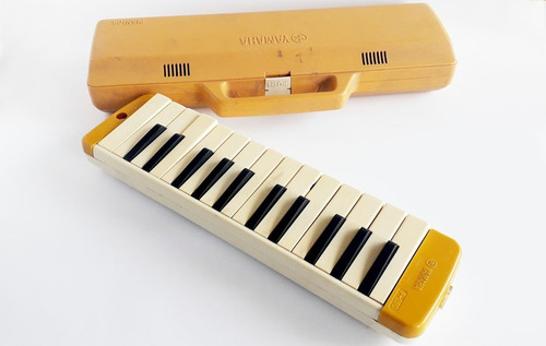 Melodica Pianica Yamaha P 25c Con Estuche - No Envío - Cz