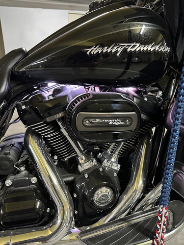 Harley Davidson Street Glide Cvo