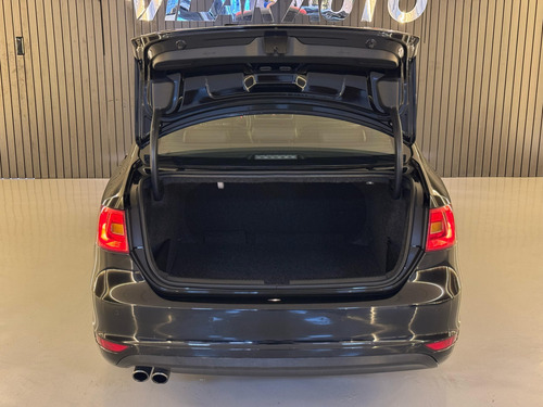Volkswagen Jetta 2.0 Tsi Highline 4p 211 hp