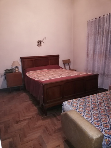 Casa Sola Con Amplio Lote