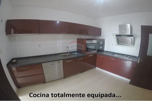 Vendo Departamento En El Edificio Radio Parque: 4 Habitaciones Y 3 Baños.