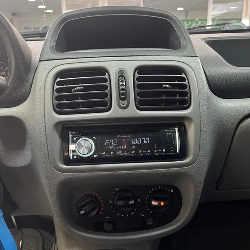 Renault Clio Ii Campus Mt 1.2cc 2015**