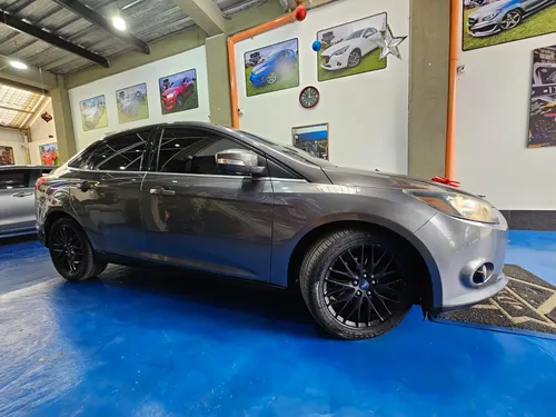 Ford Focus 2.0 Titanium