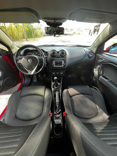 Imagen 14 de 19 de Alfa Romeo Mito 2017 1.4 Superbike 78cv