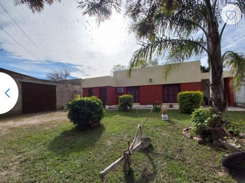 Casa En Venta 3 Dorm Cochera En Aristobulo Al 8400