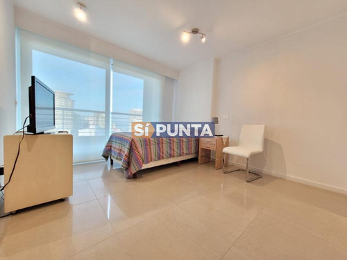 Imagen 15 de 25 de Apartamento En Alquiler De Máxima Categoría , Playa Mansa , Punta Del Este