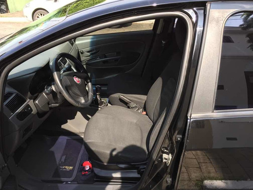 Fiat Punto 2012 1.4 Attractive Flex 5p