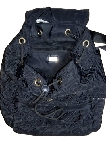 Mochila Guess Original.usada .negra (Usado)