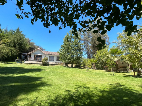 Excelente Casa Sector El Estero Con Vista Y Acceso Al Lago