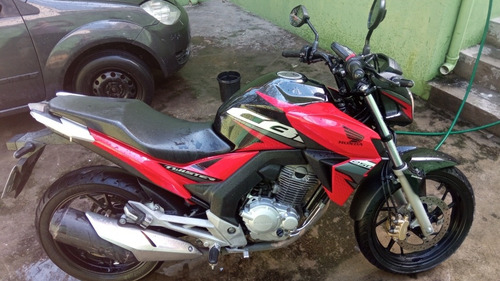 Imagem 3 de 13 de Honda Twister 250