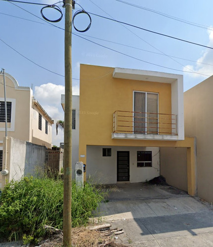 Excelente Oportunidad Para Una Casa En Pablo Rentería Tijerina 757