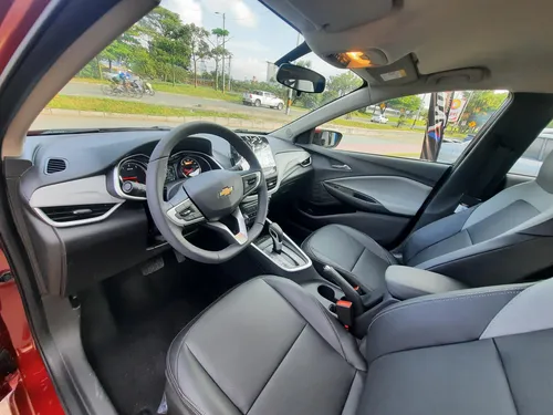 Chevrolet Onix 1.0T Premier Sedan At