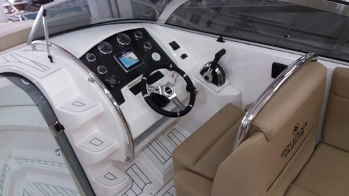 Imagem 5 de 8 de Lancha Fortmarine 310 Gabinada C/motor 3.0 V6 270hp Diesel