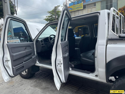 Nissan Frontier Ax 2.5 4x4