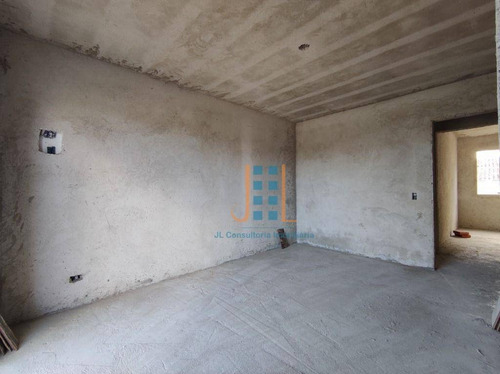 Sobrado Com Três Quartos Ampla Sala E Cozinha Prox. Ao Corpo De Bombeiros Do Sitio Cercado - So1233