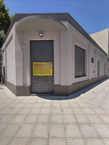 Casa 3 Amb. C/local, Patio Y Terraza Reciclada A Nuevo